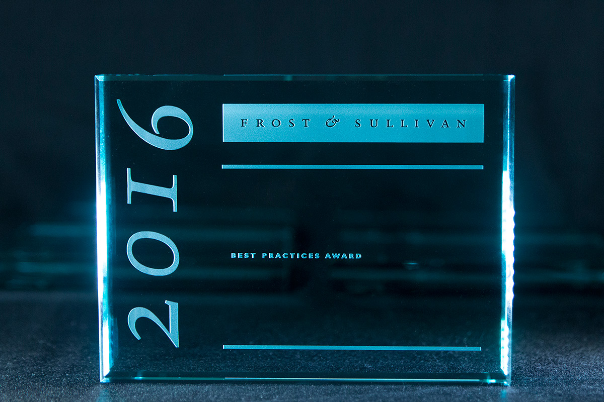 2016-award-photo