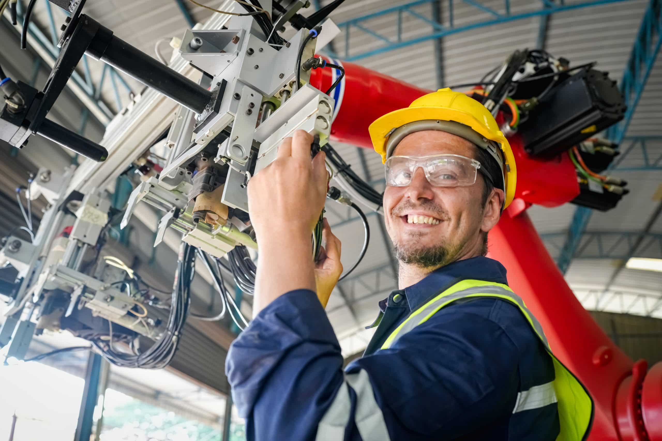 Proactive Services Engineer Proactive Tool Management for Field Service Engineers