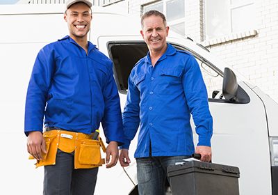 Smiling handymen looking at camera 421718